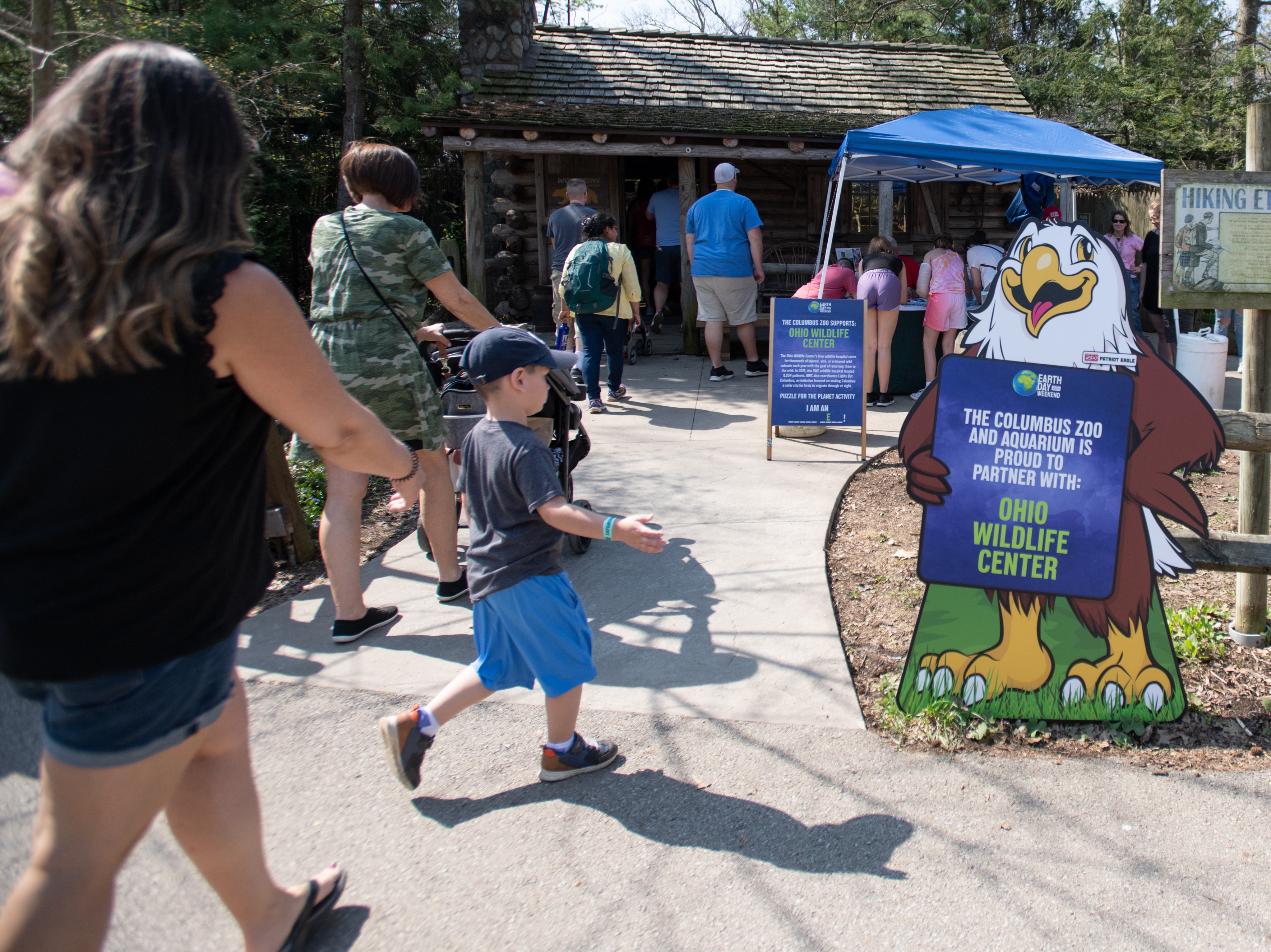 event signage at zoo